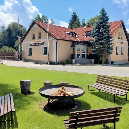 Malé Lipno Pensión